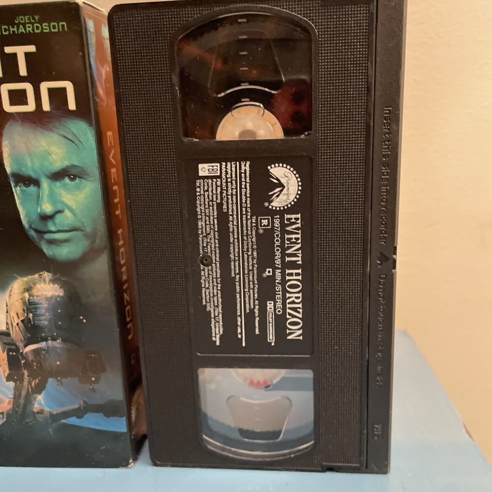 Event Horizon VHS Sci-Fi 1997 Sam Neil Lawrence Fishburne Horror Paramount - Picture 3 of 4